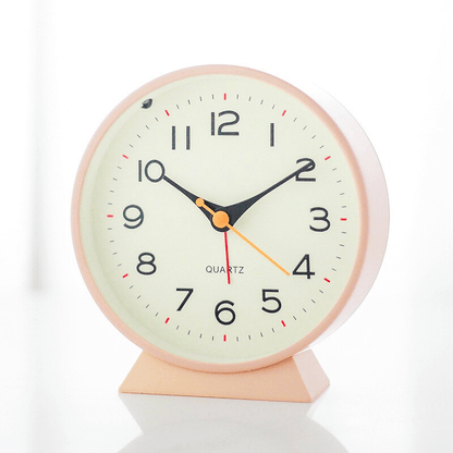 Silent Retro Alarm Clock - Non Ticking