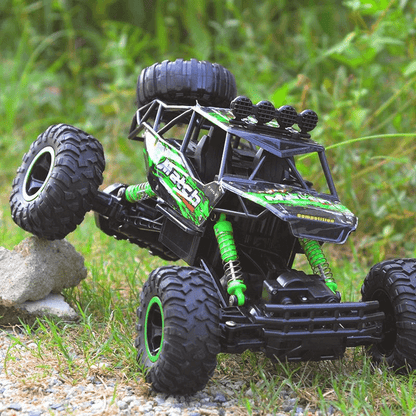RC Truck – Powerful 4x4 Off-Road 1:12 Size