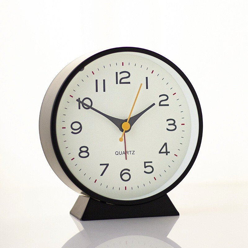 Silent Retro Alarm Clock - Non Ticking