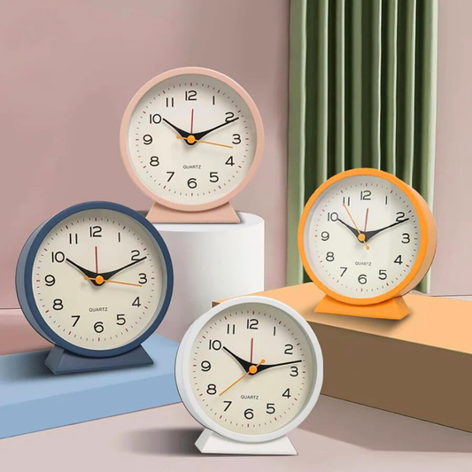 Silent Retro Alarm Clock - Non Ticking