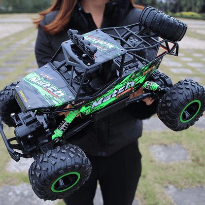 RC Truck – Powerful 4x4 Off-Road 1:12 Size